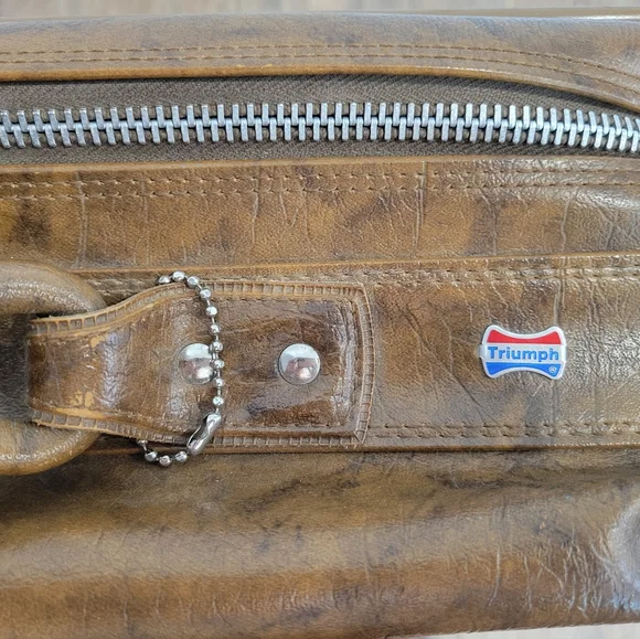 Vintage Suitcase - Picture 2 of 8